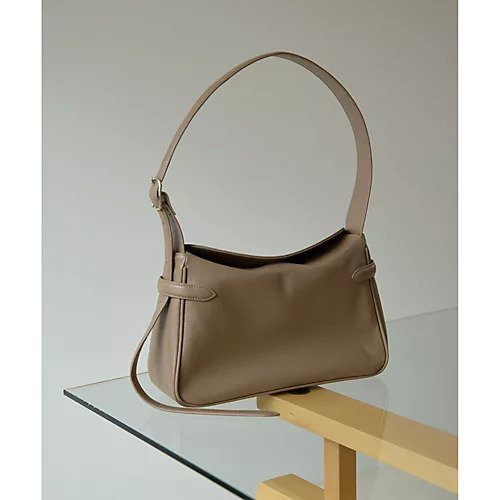 【ウィムガゼット/Whim Gazette】の【Hoaw.】スクエアショルダーバッグ 人気、トレンドファッション・服の通販 founy(ファニー) ファッション Fashion レディースファッション Fashion for Women バッグ Bags アクセサリー Fashion Accessories コンパクト Compact, Small Size シューズ Shoes, Footwear スクエア Square, Square Shape 財布 Wallet, Purse フォルム Silhouette, Form フラップ Flap, Flap Pocket ポケット Pocket, Pocket Detail ポーチ Pouch, Small Case マグネット Magnet, Magnetic Closure 2025年 2025 2025-2026秋冬・A/W Autumn/Winter 2025–26 AW25–26 other-1|ID: prp329100004705597 ipo3291000000033983763