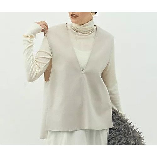 【ノーリーズ/NOLLEY'S】のウォッシャブルストレッチジャージベスト インテリア・キッズ・メンズ・レディースファッション・服の通販 founy(ファニー) 　ファッション　Fashion　レディースファッション　Fashion for Women　アウター　Coat / Outerwear Collection　トップス・カットソー　Cut & Sew Tops　ベスト&ジレ / 重ね着スタイル　Vests & Gilets　2025年　2025　2025-2026秋冬・A/W　Autumn/Winter 2025–26 AW25–26　ショルダー　Shoulder, Shoulder Strap　ストレッチ　Stretch, Stretchy Fabric　スリット　Slit, Slit Detail　バランス　Balance, Style Balance　ベスト　Vest, Waistcoat　メルトン　Melton, Heavy Wool　リアル　Real, Realistic　ロング　Long, Long-Length　秋　Autumn　ベージュ|ID: prp329100004707962 ipo3291000000034004548
