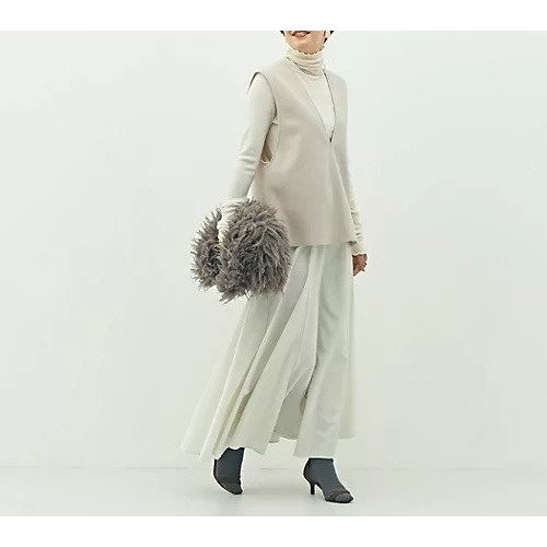【ノーリーズ/NOLLEY'S】のウォッシャブルストレッチジャージベスト 人気、トレンドファッション・服の通販 founy(ファニー) 　ファッション　Fashion　レディースファッション　Fashion for Women　アウター　Coat / Outerwear Collection　トップス・カットソー　Cut & Sew Tops　ベスト&ジレ / 重ね着スタイル　Vests & Gilets　2025年　2025　2025-2026秋冬・A/W　Autumn/Winter 2025–26 AW25–26　ショルダー　Shoulder, Shoulder Strap　ストレッチ　Stretch, Stretchy Fabric　スリット　Slit, Slit Detail　バランス　Balance, Style Balance　ベスト　Vest, Waistcoat　メルトン　Melton, Heavy Wool　リアル　Real, Realistic　ロング　Long, Long-Length　秋　Autumn　other-2|ID: prp329100004707962 ipo3291000000034004550
