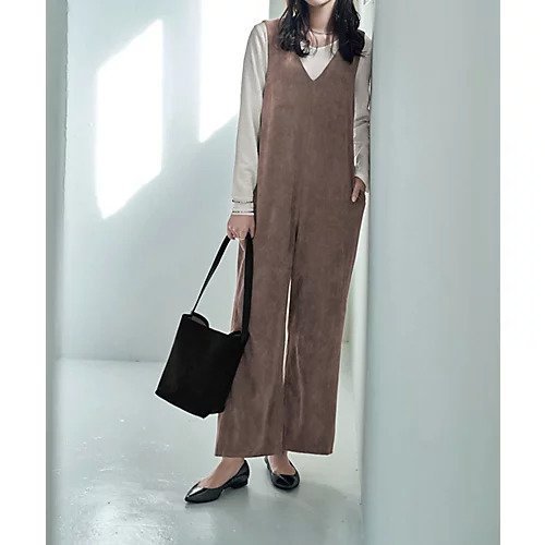 【スタイルデリ/STYLE DELI】のスエードタッチサロペット インテリア・キッズ・メンズ・レディースファッション・服の通販 founy(ファニー) https://founy.com/ ファッション Fashion レディースファッション Fashion for Women ワンピース Dresses サロペット&オールインワン Dungarees & Jumpsuit Styles 春 Spring サロペット Overalls, Salopette シンプル Simple, Minimal ストレート Straight, Straight Cut スリット Slit, Slit Detail タイツ Tights, Legwear ダブル Double, Double-Breasted なめらか Smooth, Silky Texture フィット Fit, Slim Fit ポケット Pocket, Pocket Detail ループ Loop, Loop Knit ロング Long, Long-Length ワイド Wide, Wide Fit 冬 Winter / This Winter A/W・秋冬 Autumn/Winter 夏 Summer |ID: prp329100004707980 ipo3291000000034004664