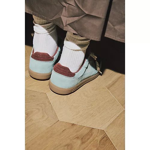 【アロハス/ALOHAS】のスウェードスニーカー 人気、トレンドファッション・服の通販 founy(ファニー) 　ファッション　Fashion　レディースファッション　Fashion for Women　秋　Autumn　今季　This Season, Current Season　シューズ　Shoes, Footwear　ショート　Short, Short Length　スニーカー　Sneakers, Trainers　スポーティ　Sporty, Casual Athletic　スラックス　Slacks, Dress Pants　スリッパ　Slippers, Room Shoes　ソックス　Socks, Hosiery　トレンド　Trend, Trending Now　パープル　Purple, Violet　フォルム　Silhouette, Form　おすすめ　Recommended / Our Picks　旅行　Travel　ビジネス 仕事 通勤　Business / Work / Commuting　other-3|ID: prp329100004709302 ipo3291000000034016384