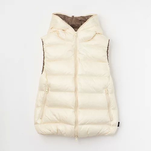 【デュベティカ/DUVETICA】のFEBERAQUATTRO ダウンベスト インテリア・キッズ・メンズ・レディースファッション・服の通販 founy(ファニー) 　ファッション　Fashion　レディースファッション　Fashion for Women　アウター　Coat / Outerwear Collection　トップス・カットソー　Cut & Sew Tops　ベスト&ジレ / 重ね着スタイル　Vests & Gilets　イタリア　Italy　エレガント 上品　Elegant　キルティング　Quilted, Quilting　コンパクト　Compact, Small Size　シャイニー　Shiny, Glossy Finish　ダウン　Down, Puffer　フェミニン　Feminine, Girly　ベスト　Vest, Waistcoat　ラグジュアリー　Luxury, Elegant　洗える　Machine Washable　アイボリー|ID: prp329100004709337 ipo3291000000034016648