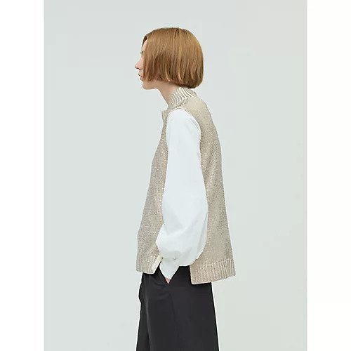 【ミズイロ インド/mizuiro ind】の箔プリントハイネックベスト 人気、トレンドファッション・服の通販 founy(ファニー) 　ファッション　Fashion　レディースファッション　Fashion for Women　アウター　Coat / Outerwear Collection　トップス・カットソー　Cut & Sew Tops　ベスト&ジレ / 重ね着スタイル　Vests & Gilets　スリット　Slit, Slit Detail　プリント　Print, Printed Pattern　ベーシック　Basic, Essential　ラグジュアリー　Luxury, Elegant　other-3|ID: prp329100004710721 ipo3291000000034027792