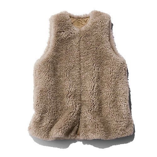 【カレンソロジー/Curensology】のリバーキルトファーベスト インテリア・キッズ・メンズ・レディースファッション・服の通販 founy(ファニー) 　ファッション　Fashion　レディースファッション　Fashion for Women　アウター　Coat / Outerwear Collection　トップス・カットソー　Cut & Sew Tops　ベスト&ジレ / 重ね着スタイル　Vests & Gilets　イタリア　Italy　秋　Autumn　キルト　Quilt, Quilted Fabric　サテン　Satin, Glossy Fabric　シンプル　Simple, Minimal　タフタ　Taffeta, Structured Fabric　なめらか　Smooth, Silky Texture　バランス　Balance, Style Balance　フェイクファー　Faux Fur, Imitation Fur　リバーシブル　Reversible, Two-Sided　エレガント 上品　Elegant　ベージュ|ID: prp329100004715417 ipo3291000000034068582