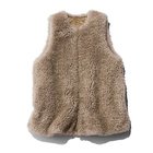【カレンソロジー/Curensology】のリバーキルトファーベスト 人気、トレンドファッション・服の通販 founy(ファニー) ファッション Fashion レディースファッション Fashion for Women アウター Coat / Outerwear Collection トップス・カットソー Cut & Sew Tops ベスト&ジレ / 重ね着スタイル Vests & Gilets イタリア Italy 秋 Autumn キルト Quilt, Quilted Fabric サテン Satin, Glossy Fabric シンプル Simple, Minimal タフタ Taffeta, Structured Fabric なめらか Smooth, Silky Texture バランス Balance, Style Balance フェイクファー Faux Fur, Imitation Fur リバーシブル Reversible, Two-Sided エレガント 上品 Elegant thumbnail ベージュ|ID: prp329100004715417 ipo3291000000035292108