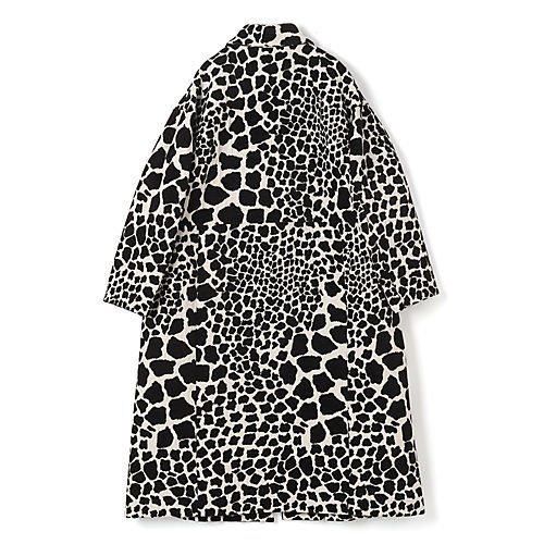 【ジュンミカミ/JUN MIKAMI】のキリンジャガードCT 人気、トレンドファッション・服の通販 founy(ファニー) 　ファッション　Fashion　レディースファッション　Fashion for Women　アウター　Coat / Outerwear Collection　2025年　2025　2025-2026秋冬・A/W　Autumn/Winter 2025–26 AW25–26　コクーン　Cocoon, Cocoon Silhouette　ジャカード／ジャガード　Jacquard, Woven Pattern　ビッグ　Big, Oversized　モノトーン　Monotone, Black and White　ロング　Long, Long-Length　other-2|ID: prp329100004715490 ipo3291000000034069039