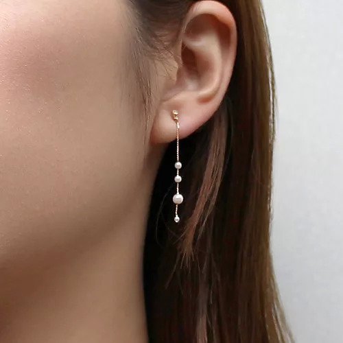 【フィービィー/phoebe】の【痛くないシリーズ】ドリッピングパールライトフィットイヤリング シャンパンゴールド 人気、トレンドファッション・服の通販 founy(ファニー) 　ファッション　Fashion　レディースファッション　Fashion for Women　ジュエリー　Jewelry　ファッションリング　Fashion Rings　イヤリング・フープ・ドロップタイプ　Hoop, Drop & Clip Earrings　ストレート　Straight, Straight Cut　パール　Pearl, Pearl Accent　エレガント 上品　Elegant　other-2|ID: prp329100004721436 ipo3291000000034121736