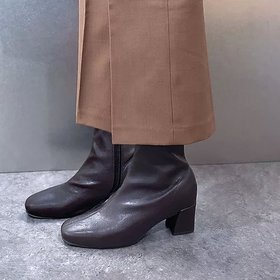【エンチャンテッド/enchanted】 【晴雨兼用】チャンキーヒールストレッチショートブーツ人気、トレンドファッション・服の通販 founy(ファニー) ファッション Fashion レディースファッション Fashion for Women ストレッチ Stretch, Stretchy Fabric デニム Denim, Jeans Material フィット Fit, Slim Fit ブロック Block, Solid Block Pattern ワイド Wide, Wide Fit エレガント 上品 Elegant ビジネス 仕事 通勤 Business / Work / Commuting |ID:prp329100004721545
