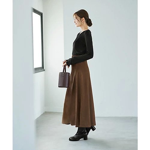 【スタイルデリ/STYLE DELI】のピンタックふんわりシアートップス 人気、トレンドファッション・服の通販 founy(ファニー) 　ファッション　Fashion　レディースファッション　Fashion for Women　トップス・カットソー　Cut & Sew Tops　イエロー　Yellow　インナー　Innerwear　春　Spring　秋　Autumn　カーディガン　Cardigan, Knitwear　コンパクト　Compact, Small Size　サロペット　Overalls, Salopette　シアー　Sheer, See-Through　シンプル　Simple, Minimal　ジャケット　Jacket, Outerwear　ストレート　Straight, Straight Cut　スリット　Slit, Slit Detail　センター　Center, Center Line　デコルテ　Décolleté, Neckline　定番　Standard, Basic Item　長袖　Long Sleeve, Full Sleeve　フィット　Fit, Slim Fit　ラウンド　Round, Round Neck　冬　Winter / This Winter　夏　Summer　other-3|ID: prp329100004722655 ipo3291000000035902583