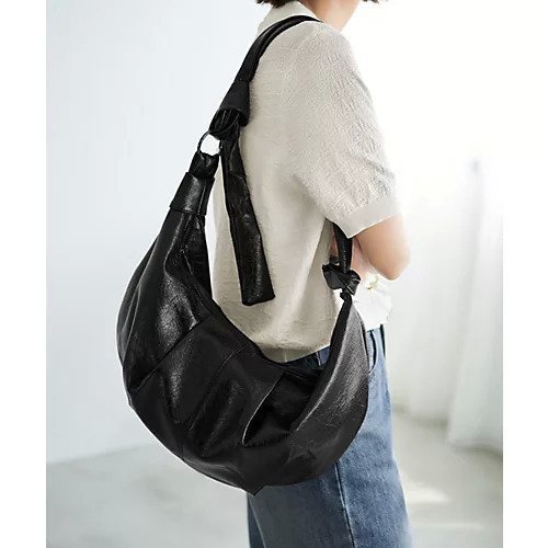 【スタイルデリ/STYLE DELI】のクロワッサンボディバッグB インテリア・キッズ・メンズ・レディースファッション・服の通販 founy(ファニー) 　ファッション　Fashion　レディースファッション　Fashion for Women　アクセサリー　Fashion Accessories　エナメル　Patent Leather　軽量　Lightweight, Ultra Light　シルバー　Silver, Metallic Silver　財布　Wallet, Purse　ダウン　Down, Puffer　定番　Standard, Basic Item　ポケット　Pocket, Pocket Detail　ラップ　Wrap, Wrap Design　冬　Winter / This Winter　A/W・秋冬　Autumn/Winter　エレガント 上品　Elegant　iPhone アイフォーン　iPhone　ブラック|ID: prp329100004722676 ipo3291000000034133747