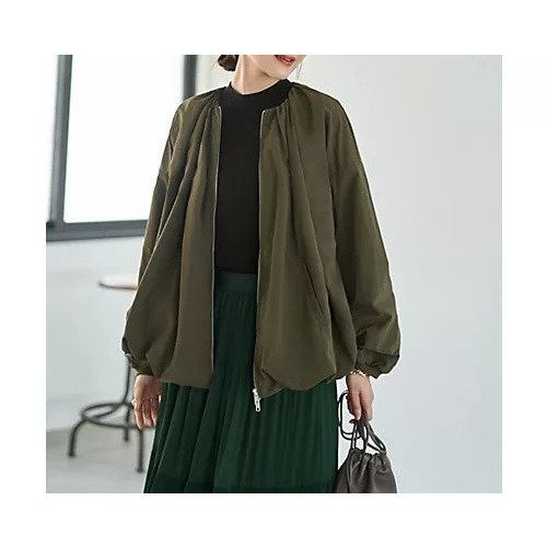 【スタイルデリ/STYLE DELI】のタフタ調シワ加工バルーンブルゾン インテリア・キッズ・メンズ・レディースファッション・服の通販 founy(ファニー) 　ファッション　Fashion　レディースファッション　Fashion for Women　アウター　Coat / Outerwear Collection　ブルゾンジャケット・スポーティアウター　Blouson Jackets　イエロー　Yellow　ギャザー　Gathered, Ruffled　クール　Cool, Chic　シルバー　Silver, Metallic Silver　スリット　Slit, Slit Detail　タフタ　Taffeta, Structured Fabric　タートルネック　Turtleneck, High Neck　ダブル　Double, Double-Breasted　ドレープ　Drape, Draping Fabric　定番　Standard, Basic Item　長袖　Long Sleeve, Full Sleeve　ハイネック　High Neck, Mock Neck　バランス　Balance, Style Balance　バルーン　Balloon, Balloon Silhouette　フロント　Front, Front Design　ブルゾン　Blouson, Bomber Jacket　ポケット　Pocket, Pocket Detail　防寒　Cold Protection, Winter-Ready　モッズコート　Mods Coat, Military Parka　エレガント 上品　Elegant　カーキ|ID: prp329100004722681 ipo3291000000034133800
