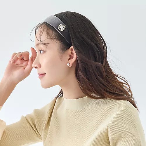 【フィービィー/phoebe】のクラッシービジューカチューシャ/ベロア 人気、トレンドファッション・服の通販 founy(ファニー) ファッション Fashion レディースファッション Fashion for Women トップス・カットソー Cut & Sew Tops ベロアトップス Velour Tops / Velvet-Look Items クラシック Classic, Timeless Style ダウン Down, Puffer トレンド Trend, Trending Now ビジュー Bijou, Jewel-like Accent ベロア Velour, Soft Velvet モチーフ Motif, Design Theme エレガント 上品 Elegant other-3|ID: prp329100004725084 ipo3291000000034144134