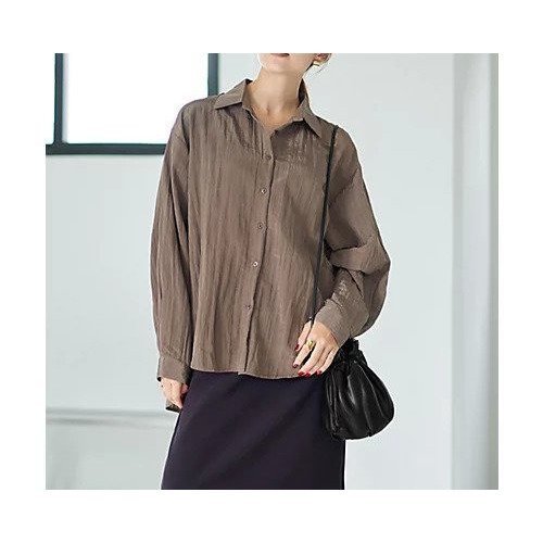 【スタイルデリ/STYLE DELI】のシワ加工グロッシーシャツ インテリア・キッズ・メンズ・レディースファッション・服の通販 founy(ファニー) 　ファッション　Fashion　レディースファッション　Fashion for Women　トップス・カットソー　Cut & Sew Tops　シャツ・ブラウス・オフィスカジュアル　Elegant Blouses & Button-Ups　イエロー　Yellow　インナー　Innerwear　カフス　Cuff Design　サテン　Satin, Glossy Fabric　ジャケット　Jacket, Outerwear　スリット　Slit, Slit Detail　タートル　Turtleneck, Turtle Collar　長袖　Long Sleeve, Full Sleeve　バランス　Balance, Style Balance　フォルム　Silhouette, Form　フロント　Front, Front Design　ポケット　Pocket, Pocket Detail　旅行　Travel　エレガント 上品　Elegant　ブラウン|ID: prp329100004725211 ipo3291000000034144779
