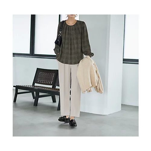 【スタイルデリ/STYLE DELI】の【LUXE】マットサテンチェック柄ブラウス 人気、トレンドファッション・服の通販 founy(ファニー) 　ファッション　Fashion　レディースファッション　Fashion for Women　トップス・カットソー　Cut & Sew Tops　シャツ・ブラウス・オフィスカジュアル　Elegant Blouses & Button-Ups　インナー　Innerwear　カーディガン　Cardigan, Knitwear　サロペット　Overalls, Salopette　ジャケット　Jacket, Outerwear　チェック　Check, Plaid, Tartan　デコルテ　Décolleté, Neckline　ポケット　Pocket, Pocket Detail　ミックス　Mix, Mixed Style　夏　Summer　other-2|ID: prp329100004727477 ipo3291000000034153565