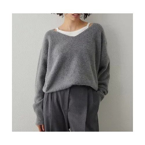 【ウィムガゼット/Whim Gazette】のフォックスウール Vネックプルオーバー 人気、トレンドファッション・服の通販 founy(ファニー) 　ファッション　Fashion　レディースファッション　Fashion for Women　トップス・カットソー　Cut & Sew Tops　カジュアルプルオーバー・ニットトップス　Pullovers & Knit Tops / Casual Pullovers　Vネックトップス　V-Neck Tops / V-Cut Neckline Shirts　2025年　2025　2025-2026秋冬・A/W　Autumn/Winter 2025–26 AW25–26　おすすめ　Recommended / Our Picks　インナー　Innerwear　デコルテ　Décolleté, Neckline　フォックス　Fox, Fox Fur　エレガント 上品　Elegant　other-2|ID: prp329100004729612 ipo3291000000034167031