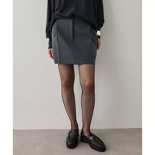 【ウィムガゼット/Whim Gazette】のタックミニスカート インテリア・キッズ・メンズ・レディースファッション・服の通販 founy(ファニー) 　ファッション　Fashion　レディースファッション　Fashion for Women　スカート　Skirts　ミニスカート　Mini Skirts　2025年　2025　2025-2026秋冬・A/W　Autumn/Winter 2025–26 AW25–26　ストレッチ　Stretch, Stretchy Fabric　スニーカー　Sneakers, Trainers　スマート　Smart, Elegant　センター　Center, Center Line　ソックス　Socks, Hosiery　タイツ　Tights, Legwear　ダブル　Double, Double-Breasted　ミニスカート　Mini Skirt, Short Skirt　エレガント 上品　Elegant　グレー|ID: prp329100004729641 ipo3291000000034167245