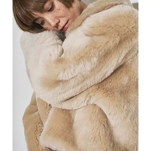 【ウィムガゼット/Whim Gazette】の【GEMINI】ファーコート 人気、トレンドファッション・服の通販 founy(ファニー) 　ファッション　Fashion　レディースファッション　Fashion for Women　アウター　Coat / Outerwear Collection　コート・ロングコート・ピーコート　Long Coats, Peacoats & More　ショート　Short, Short Length　バランス　Balance, Style Balance　ボトム　Bottoms, Lower Wear　防寒　Cold Protection, Winter-Ready　ムートン　Shearling, Mouton　エレガント 上品　Elegant　2025年　2025　2025-2026秋冬・A/W　Autumn/Winter 2025–26 AW25–26　other-2|ID: prp329100004729762 ipo3291000000034168081