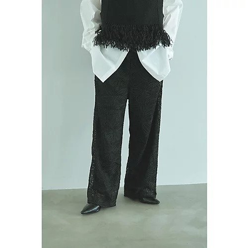 【マージュール/marjour】のFLOWER LACE PANTS インテリア・キッズ・メンズ・レディースファッション・服の通販 founy(ファニー) 　ファッション　Fashion　レディースファッション　Fashion for Women　パンツ　Pants & Trousers　スウェット / スエット　Sweatshirt, Sweatwear　ストレッチ　Stretch, Stretchy Fabric　ポケット　Pocket, Pocket Detail　レース　Lace, Lace Fabric　エレガント 上品　Elegant　夏　Summer　BLACK|ID: prp329100004731576 ipo3291000000034175941