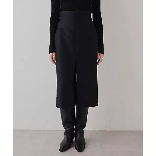 【ウィムガゼット/Whim Gazette】のハーフパンツ インテリア・キッズ・メンズ・レディースファッション・服の通販 founy(ファニー) https://founy.com/ ファッション Fashion レディースファッション Fashion for Women パンツ Pants & Trousers ショートパンツ・ハーフパンツ High-Waisted & Relaxed Shorts 2025年 2025 2025-2026秋冬・A/W Autumn/Winter 2025–26 AW25–26 エレガント 上品 Elegant シューズ Shoes, Footwear ハーフ Half, Half-Length |ID: prp329100004731580 ipo3291000000034175965