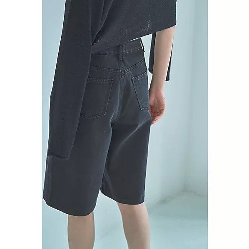【マージュール/marjour】のDENIM BERMUDA SHORTS インテリア・キッズ・メンズ・レディースファッション・服の通販 founy(ファニー) 　ファッション　Fashion　レディースファッション　Fashion for Women　サンダル　Sandals, Summer Shoes　シンプル　Simple, Minimal　ジャケット　Jacket, Outerwear　スウェット / スエット　Sweatshirt, Sweatwear　ストレッチ　Stretch, Stretchy Fabric　スニーカー　Sneakers, Trainers　タイツ　Tights, Legwear　デニム　Denim, Jeans Material　ボトム　Bottoms, Lower Wear　ポケット　Pocket, Pocket Detail　ワイド　Wide, Wide Fit　A/W・秋冬　Autumn/Winter　おすすめ　Recommended / Our Picks　BLACK|ID: prp329100004731601 ipo3291000000034176115