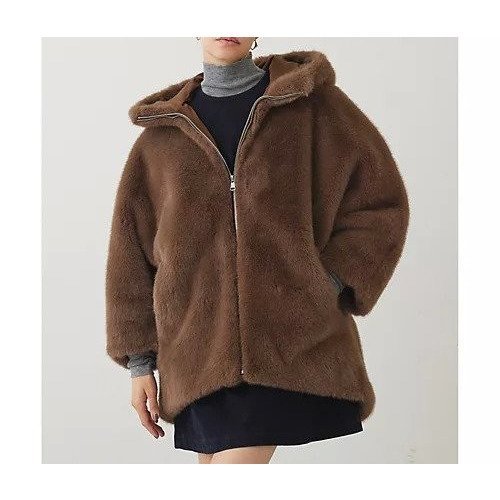 【ウィムガゼット/Whim Gazette】の【THE PAUSE】フェイクファードルマンコート インテリア・キッズ・メンズ・レディースファッション・服の通販 founy(ファニー) https://founy.com/ ファッション Fashion レディースファッション Fashion for Women アウター Coat / Outerwear Collection コート・ロングコート・ピーコート Long Coats, Peacoats & More インナー Innerwear ヴィンテージ Vintage Style グラデーション Gradient, Ombre ショート Short, Short Length バランス Balance, Style Balance フェイクファー Faux Fur, Imitation Fur ブレスレット Bracelet, Wristband ボンディング Bonding, Bonded Fabric ラグジュアリー Luxury, Elegant ワーク Workwear, Utility Style おすすめ Recommended / Our Picks 2025年 2025 2025-2026秋冬・A/W Autumn/Winter 2025–26 AW25–26 |ID: prp329100004735922 ipo3291000000034209733