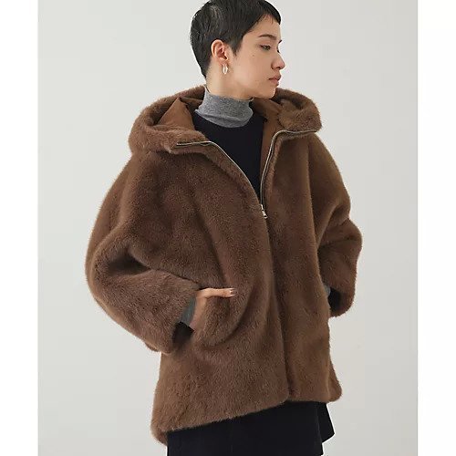 【ウィムガゼット/Whim Gazette】の【THE PAUSE】フェイクファードルマンコート 人気、トレンドファッション・服の通販 founy(ファニー) 　ファッション　Fashion　レディースファッション　Fashion for Women　アウター　Coat / Outerwear Collection　コート・ロングコート・ピーコート　Long Coats, Peacoats & More　インナー　Innerwear　ヴィンテージ　Vintage Style　グラデーション　Gradient, Ombre　ショート　Short, Short Length　バランス　Balance, Style Balance　フェイクファー　Faux Fur, Imitation Fur　ブレスレット　Bracelet, Wristband　ボンディング　Bonding, Bonded Fabric　ラグジュアリー　Luxury, Elegant　ワーク　Workwear, Utility Style　おすすめ　Recommended / Our Picks　2025年　2025　2025-2026秋冬・A/W　Autumn/Winter 2025–26 AW25–26　other-3|ID: prp329100004735922 ipo3291000000034209737