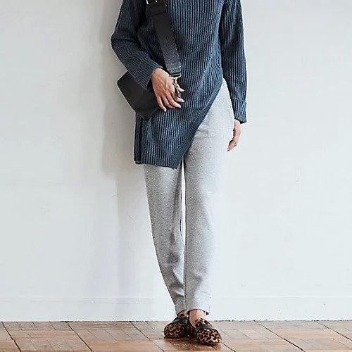 【ドレスハーセルフ/DRESS HERSELF】のウォームシルクテーパードパンツ インテリア・キッズ・メンズ・レディースファッション・服の通販 founy(ファニー) 　ファッション　Fashion　レディースファッション　Fashion for Women　パンツ　Pants & Trousers　ウォーム　Warm Fabric　シルク　Silk, 100% Silk　スウェット / スエット　Sweatshirt, Sweatwear　リラックス　Relax, Relaxed Fit　人気　Popular, Best Seller　洗える　Machine Washable　杢グレー|ID: prp329100004735972 ipo3291000000034210365