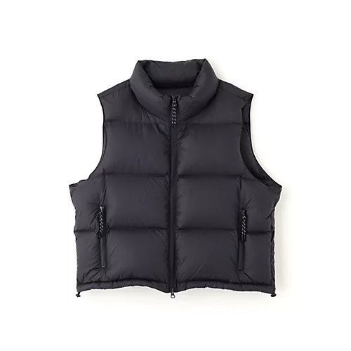 【ヒューマンウーマン/HUMAN WOMAN】のボリュームスタンドダウンベスト 人気、トレンドファッション・服の通販 founy(ファニー) 　ファッション　Fashion　レディースファッション　Fashion for Women　アウター　Coat / Outerwear Collection　トップス・カットソー　Cut & Sew Tops　ベスト&ジレ / 重ね着スタイル　Vests & Gilets　おすすめ　Recommended / Our Picks　キルト　Quilt, Quilted Fabric　コラボ　Collaboration, Collab　ショート　Short, Short Length　スタンダード　Standard, Basic　タフタ　Taffeta, Structured Fabric　ダウン　Down, Puffer　プリント　Print, Printed Pattern　ベスト　Vest, Waistcoat　ボトム　Bottoms, Lower Wear　ポケット　Pocket, Pocket Detail　別注　Limited Edition, Custom Order　巾着　Drawstring Bag, Kinchaku　other-2|ID: prp329100004737509 ipo3291000000034219905