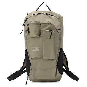 【エムエムシックス メゾンマルジェラ/MM6 Maison Margiela】 【MM6 Maison Margiela SALOMON】DAYPACK 20人気、トレンドファッション・服の通販 founy(ファニー) ファッション Fashion レディースファッション Fashion for Women 2025年 2025 2025-2026秋冬・A/W Autumn/Winter 2025–26 AW25–26 コラボ Collaboration, Collab フィット Fit, Slim Fit ポケット Pocket, Pocket Detail 人気 Popular, Best Seller |ID:prp329100004738912