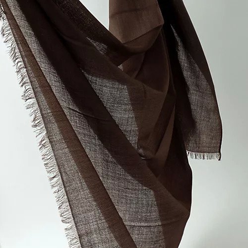 【ノーリーズ グッドマン/NOLLEY'S goodman / MEN】の梳毛ウールマフラー100 インテリア・キッズ・メンズ・レディースファッション・服の通販 founy(ファニー) ファッション Fashion メンズファッション Fashion for Men なめらか Smooth, Silky Texture マフラー Scarf, Muffler ワンポイント One Point, Statement Accent 軽量 Lightweight, Ultra Light ブラウン|ID: prp329100004740038 ipo3291000000034241472