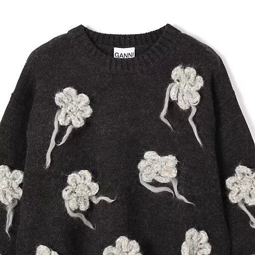 【ガニー/GANNI】のFlower Crochet Sweater 人気、トレンドファッション・服の通販 founy(ファニー) 　ファッション　Fashion　レディースファッション　Fashion for Women　トップス・カットソー　Cut & Sew Tops　レディースパーカー・カジュアルフーディー　Casual Hoodies & Sweatshirts　スウェット・クルーネックトップス　Sweatshirts & Crewnecks / Relaxed Fit Sweat Tops　2025年　2025　2025-2026秋冬・A/W　Autumn/Winter 2025–26 AW25–26　クロシェ　Crochet, Knitted Lace　フラワー　Flower, Floral　ベーシック　Basic, Essential　モチーフ　Motif, Design Theme　other-3|ID: prp329100004743742 ipo3291000000035902551