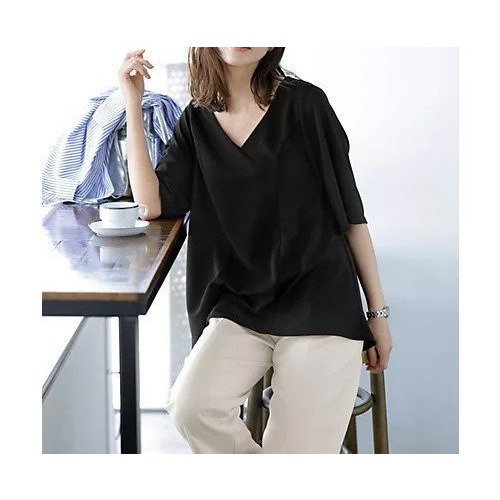 【スタイルデリ/STYLE DELI】の【Made in JAPAN】カットジョーゼット5分袖フレアブラウス 人気、トレンドファッション・服の通販 founy(ファニー) 　ファッション　Fashion　レディースファッション　Fashion for Women　トップス・カットソー　Cut & Sew Tops　シャツ・ブラウス・オフィスカジュアル　Elegant Blouses & Button-Ups　インナー　Innerwear　春　Spring　カットソー　Cut and Sewn Top　カーディガン　Cardigan, Knitwear　シンプル　Simple, Minimal　ジャケット　Jacket, Outerwear　ジョーゼット　Georgette, Semi-Sheer Fabric　スリーブ　Sleeve, Long Sleeve / Short Sleeve　デコルテ　Décolleté, Neckline　定番　Standard, Basic Item　フォルム　Silhouette, Form　フラット　Flat, Flat Shoes　フレア　Flare, Flared　ブルゾン　Blouson, Bomber Jacket　ポケット　Pocket, Pocket Detail　モコモコ　Fuzzy, Fluffy　S/S・春夏　SS, Spring/Summer, Warm Season　日本製　Made In Japan　夏　Summer　other-3|ID: prp329100004747042 ipo3291000000034320901