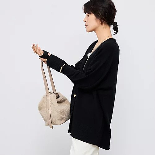 【ノーリーズ/NOLLEY'S】の【WEB限定アイテム】2WAY長めVネックカーディガン インテリア・キッズ・メンズ・レディースファッション・服の通販 founy(ファニー) 　ファッション　Fashion　レディースファッション　Fashion for Women　トップス・カットソー　Cut & Sew Tops　カーディガン・羽織り　Layered Style Cardigans　Vネックトップス　V-Neck Tops / V-Cut Neckline Shirts　カーディガン　Cardigan, Knitwear　ブラック|ID: prp329100004747224 ipo3291000000034323582