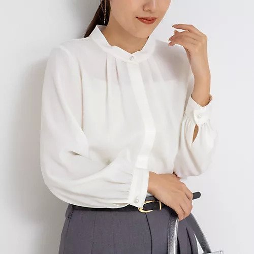 【ノーリーズソフィー/NOLLEY'S sophi】のウォッシャブルバックサテンパール釦タックブラウス インテリア・キッズ・メンズ・レディースファッション・服の通販 founy(ファニー) 　ファッション　Fashion　レディースファッション　Fashion for Women　トップス・カットソー　Cut & Sew Tops　シャツ・ブラウス・オフィスカジュアル　Elegant Blouses & Button-Ups　バッグ　Bags　2025年　2025　2025-2026秋冬・A/W　Autumn/Winter 2025–26 AW25–26　おすすめ　Recommended / Our Picks　インナー　Innerwear　シンプル　Simple, Minimal　ジャケット　Jacket, Outerwear　ジョーゼット　Georgette, Semi-Sheer Fabric　ストレッチ　Stretch, Stretchy Fabric　パール　Pearl, Pearl Accent　エレガント 上品　Elegant　オフホワイト|ID: prp329100004748449 ipo3291000000034335534