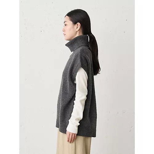 【ミディウミ/MidiUmi】のハイネックニットベスト 人気、トレンドファッション・服の通販 founy(ファニー) 　ファッション　Fashion　レディースファッション　Fashion for Women　アウター　Coat / Outerwear Collection　トップス・カットソー　Cut & Sew Tops　ニット　Knit Tops & Sweaters　ベスト&ジレ / 重ね着スタイル　Vests & Gilets　コクーン　Cocoon, Cocoon Silhouette　ハイネック　High Neck, Mock Neck　ベスト　Vest, Waistcoat　定番　Standard, Basic Item　other-3|ID: prp329100004748477 ipo3291000000035921158