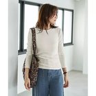 【スタイルデリ/STYLE DELI】のとろみ薄リブクルーネックトップス 人気、トレンドファッション・服の通販 founy(ファニー) ファッション Fashion レディースファッション Fashion for Women トップス・カットソー Cut & Sew Tops インナー Innerwear オレンジ Orange カットソー Cut and Sewn Top ジャケット Jacket, Outerwear ストレート Straight, Straight Cut スリット Slit, Slit Detail とろみ Fluid, Flowy Fabric 定番 Standard, Basic Item 人気 Popular, Best Seller 長袖 Long Sleeve, Full Sleeve フィット Fit, Slim Fit 防寒 Cold Protection, Winter-Ready モコモコ Fuzzy, Fluffy 冬 Winter / This Winter thumbnail ホワイト|ID: prp329100004748622 ipo3291000000034845277