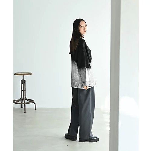 【スタイルデリ/STYLE DELI】の【BLK001】箔プリントオーバーサイズプルオーバー 人気、トレンドファッション・服の通販 founy(ファニー)  ファッション Fashion レディースファッション Fashion for Women トップス・カットソー Cut & Sew Tops カジュアルプルオーバー・ニットトップス Pullovers & Knit Tops / Casual Pullovers インナー Innerwear 秋 Autumn クール Cool, Chic グラデーション Gradient, Ombre ショルダー Shoulder, Shoulder Strap シンプル Simple, Minimal スリム Slim, Slim Fit ドロップ Drop Shoulder, Dropped Style バランス Balance, Style Balance プリント Print, Printed Pattern ベーシック Basic, Essential ボトム Bottoms, Lower Wear メタリック Metallic, Shiny Finish ロング Long, Long-Length ワイド Wide, Wide Fit 冬 Winter / This Winter おすすめ Recommended / Our Picks エレガント 上品 Elegant other-3|ID: prp329100004748623 ipo3291000000034337706