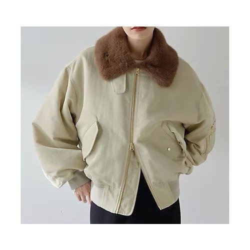 【ウィムガゼット/Whim Gazette】の【THE PAUSE】ファーカラーMA-1 人気、トレンドファッション・服の通販 founy(ファニー)  ファッション Fashion レディースファッション Fashion for Women アウター Coat / Outerwear Collection MA-1ジャケット MA-1 Bomber Jackets / Flight Jackets ヴィンテージ Vintage Style ギャザー Gathered, Ruffled グラデーション Gradient, Ombre スタンド Stand Collar, Upright Stand バランス Balance, Style Balance フェイクファー Faux Fur, Imitation Fur フェミニン Feminine, Girly ブルゾン Blouson, Bomber Jacket 防寒 Cold Protection, Winter-Ready ワーク Workwear, Utility Style おすすめ Recommended / Our Picks 2025年 2025 2025-2026秋冬・A/W Autumn/Winter 2025–26 AW25–26 other-2|ID: prp329100004752906 ipo3291000000034376463