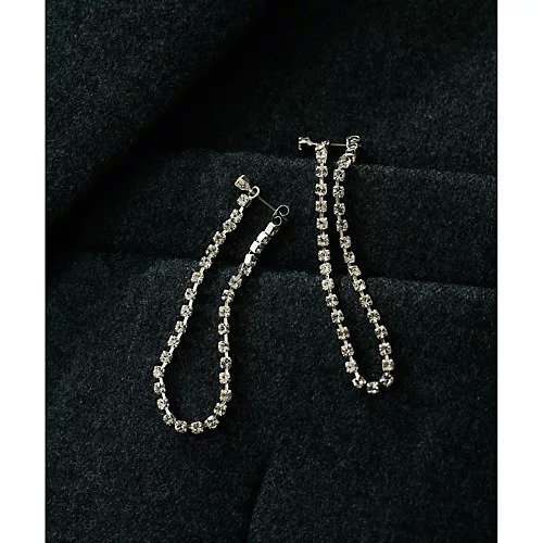 【ウィムガゼット/Whim Gazette】の【インフルエンサーコラボ】ビジューアレンジピアスSV インテリア・キッズ・メンズ・レディースファッション・服の通販 founy(ファニー) https://founy.com/ ファッション Fashion レディースファッション Fashion for Women アクセサリー Fashion Accessories クリスタル Crystal, Swarovski コーティング Coating, Coated Finish シューズ Shoes, Footwear シルバー Silver, Metallic Silver ジュエリー Jewelry, Accessories ストーン Stone, Gem-Like ビジュー Bijou, Jewel-like Accent ロング Long, Long-Length エレガント 上品 Elegant 2025年 2025 2025-2026秋冬・A/W Autumn/Winter 2025–26 AW25–26 |ID: prp329100004754013 ipo3291000000034386949