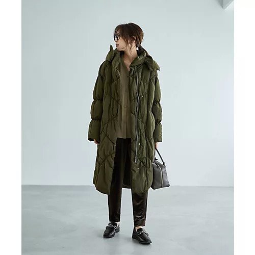 【スタイルデリ/STYLE DELI】の【LUXE】暖か軽量 機能中綿ギャザーロングコート 人気、トレンドファッション・服の通販 founy(ファニー)  ファッション Fashion レディースファッション Fashion for Women アウター Coat / Outerwear Collection コート・ロングコート・ピーコート Long Coats, Peacoats & More アクセサリー Fashion Accessories ギャザー Gathered, Ruffled クール Cool, Chic 軽量 Lightweight, Ultra Light シャイニー Shiny, Glossy Finish ジャケット Jacket, Outerwear スポーツ Sports, Activewear ダウン Down, Puffer ダブル Double, Double-Breasted 人気 Popular, Best Seller ハイネック High Neck, Mock Neck フォルム Silhouette, Form フロント Front, Front Design ブルゾン Blouson, Bomber Jacket ポケット Pocket, Pocket Detail ロング Long, Long-Length other-2|ID: prp329100004755548 ipo3291000000034398621