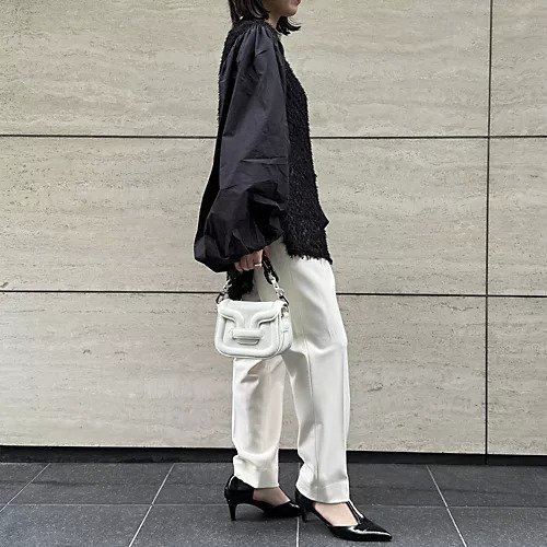 【エクラ/eclat】の【三尋木奈保さんコラボ】ボリューム袖ジャカードブラウス 人気、トレンドファッション・服の通販 founy(ファニー)  ファッション Fashion レディースファッション Fashion for Women トップス・カットソー Cut & Sew Tops シャツ・ブラウス・オフィスカジュアル Elegant Blouses & Button-Ups コラボ Collaboration, Collab コンパクト Compact, Small Size ジャカード/ジャガード Jacquard, Woven Pattern フォルム Silhouette, Form リュクス Luxury, Elegant, High-End, Chic エレガント 上品 Elegant 別注 Limited Edition, Custom Order 洗える Machine Washable other-3|ID: prp329100004756500 ipo3291000000034408126