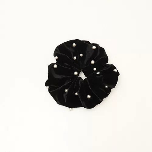 【ノーリーズ/NOLLEY'S】のパールベロアシュシュ インテリア・キッズ・メンズ・レディースファッション・服の通販 founy(ファニー) https://founy.com/ ファッション Fashion レディースファッション Fashion for Women トップス・カットソー Cut & Sew Tops ベロアトップス Velour Tops / Velvet-Look Items シュシュ&ヘアアクセ/ヘアアレンジ Scrunchies & Hair Accessories おすすめ Recommended / Our Picks なめらか Smooth, Silky Texture パール Pearl, Pearl Accent ベロア Velour, Soft Velvet ベーシック Basic, Essential ホリデーシーズン Holiday Season エレガント 上品 Elegant |ID: prp329100004756564 ipo3291000000034408640