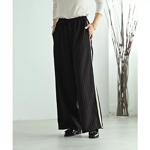 【スタイルデリ/STYLE DELI】の【BLK001】ピンストライプ配色ストレートパンツ インテリア・キッズ・メンズ・レディースファッション・服の通販 founy(ファニー)  ファッション Fashion レディースファッション Fashion for Women パンツ Pants & Trousers サテン Satin, Glossy Fabric ショート Short, Short Length シンプル Simple, Minimal ジャケット Jacket, Outerwear ストライプ Stripe, Striped Pattern ストレッチ Stretch, Stretchy Fabric ストレート Straight, Straight Cut スニーカー Sneakers, Trainers スポーティ Sporty, Casual Athletic とろみ Fluid, Flowy Fabric ドローストリング Drawstring, Pull Cord バランス Balance, Style Balance ベーシック Basic, Essential ボトム Bottoms, Lower Wear リラックス Relax, Relaxed Fit ワイド Wide, Wide Fit 冬 Winter / This Winter おすすめ Recommended / Our Picks エレガント 上品 Elegant ブラック|ID: prp329100004760580 ipo3291000000034451771