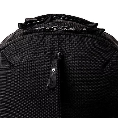 【ノーリーズ グッドマン/NOLLEY'S goodman / MEN】の【Incase/インケース】Tracks Backpack 18L 人気、トレンドファッション・服の通販 founy(ファニー) 　ファッション　Fashion　メンズファッション　Fashion for Men　アクセサリー　Fashion Accessories　コレクション　Collection, Seasonal Line　ショルダー　Shoulder, Shoulder Strap　シンプル　Simple, Minimal　ジップ　Zip, Zipper　バランス　Balance, Style Balance　フィット　Fit, Slim Fit　フロント　Front, Front Design　ポケット　Pocket, Pocket Detail　メッシュ　Mesh, Net Fabric　ラップ　Wrap, Wrap Design　iPhone アイフォーン　iPhone　other-3|ID: prp329100004761856 ipo3291000000034462495