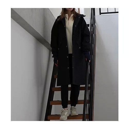 【ジュリエ/Julier】のsoronaキルティングロングコート インテリア・キッズ・メンズ・レディースファッション・服の通販 founy(ファニー) 　ファッション　Fashion　レディースファッション　Fashion for Women　アウター　Coat / Outerwear Collection　コート・ロングコート・ピーコート　Long Coats, Peacoats & More　春　Spring　秋　Autumn　キルティング　Quilted, Quilting　コレクション　Collection, Seasonal Line　軽量　Lightweight, Ultra Light　ジップ　Zip, Zipper　ダウン　Down, Puffer　フィット　Fit, Slim Fit　ブロック　Block, Solid Block Pattern　ヨガ　Yoga, Yoga Wear　リラックス　Relax, Relaxed Fit　ロング　Long, Long-Length　冬　Winter / This Winter　ダークネイビー|ID: prp329100004763611 ipo3291000000034483648
