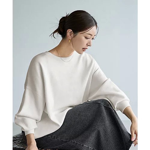 【スタイルデリ/STYLE DELI】のスムースハイゲージゆったりクルーネックニット インテリア・キッズ・メンズ・レディースファッション・服の通販 founy(ファニー) 　ファッション　Fashion　レディースファッション　Fashion for Women　トップス・カットソー　Cut & Sew Tops　ニット　Knit Tops & Sweaters　イエロー　Yellow　シンプル　Simple, Minimal　ジャケット　Jacket, Outerwear　スリット　Slit, Slit Detail　定番　Standard, Basic Item　長袖　Long Sleeve, Full Sleeve　冬　Winter / This Winter　ホワイト|ID: prp329100004766691 ipo3291000000034515521