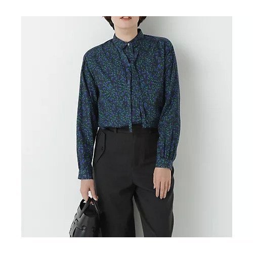 【ヒューマンウーマン/HUMAN WOMAN】のプチフラワープリントボウタイシャツブラウス インテリア・キッズ・メンズ・レディースファッション・服の通販 founy(ファニー) 　ファッション　Fashion　レディースファッション　Fashion for Women　トップス・カットソー　Cut & Sew Tops　シャツ・ブラウス・オフィスカジュアル　Elegant Blouses & Button-Ups　花柄・フラワープリント・モチーフ　Floral Prints & Motifs / Flower Pattern Tops　おすすめ　Recommended / Our Picks　スタンダード　Standard, Basic　プリント　Print, Printed Pattern　ボトム　Bottoms, Lower Wear　ループ　Loop, Loop Knit　エレガント 上品　Elegant　グリーンフラワー|ID: prp329100004767371 ipo3291000000034525272