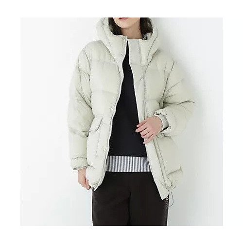 【ヒューマンウーマン/HUMAN WOMAN】の≪TAIONコラボ】≫ボリュームフードダウンコート インテリア・キッズ・メンズ・レディースファッション・服の通販 founy(ファニー) 　ファッション　Fashion　レディースファッション　Fashion for Women　アウター　Coat / Outerwear Collection　コート・ロングコート・ピーコート　Long Coats, Peacoats & More　ダウンジャケット・軽量ダウン　Warm & Lightweight Down Jackets　おすすめ　Recommended / Our Picks　キルト　Quilt, Quilted Fabric　コラボ　Collaboration, Collab　スタンダード　Standard, Basic　タフタ　Taffeta, Structured Fabric　ダウン　Down, Puffer　冬　Winter / This Winter　別注　Limited Edition, Custom Order　巾着　Drawstring Bag, Kinchaku　防寒　Cold Protection, Winter-Ready　エクリュ|ID: prp329100004768271 ipo3291000000034535732