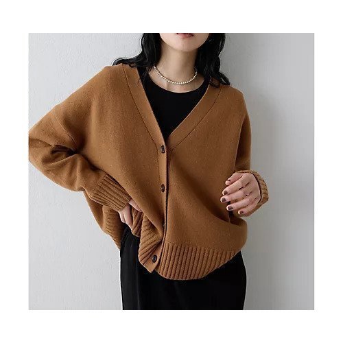 【ウィムガゼット/Whim Gazette】の【Drawing Numbers】接結ルーズVネックカーディガン インテリア・キッズ・メンズ・レディースファッション・服の通販 founy(ファニー) https://founy.com/ ファッション Fashion レディースファッション Fashion for Women トップス・カットソー Cut & Sew Tops カーディガン・羽織り Layered Style Cardigans Vネックトップス V-Neck Tops / V-Cut Neckline Shirts 2025年 2025 2025-2026秋冬・A/W Autumn/Winter 2025–26 AW25–26 カーディガン Cardigan, Knitwear バランス Balance, Style Balance ルーズ Loose, Oversized ロング Long, Long-Length 定番 Standard, Basic Item |ID: prp329100004769247 ipo3291000000034543853