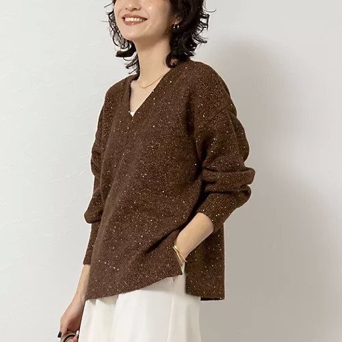 【ノーリーズソフィー/NOLLEY'S sophi】の《手洗い可能》モヘヤスパンコールVネックプルオーバー インテリア・キッズ・メンズ・レディースファッション・服の通販 founy(ファニー) 　ファッション　Fashion　レディースファッション　Fashion for Women　トップス・カットソー　Cut & Sew Tops　カジュアルプルオーバー・ニットトップス　Pullovers & Knit Tops / Casual Pullovers　Vネックトップス　V-Neck Tops / V-Cut Neckline Shirts　2025年　2025　2025-2026秋冬・A/W　Autumn/Winter 2025–26 AW25–26　スパンコール　Sequins, Sequin Embellishment　デニム　Denim, Jeans Material　フレア　Flare, Flared　ホリデーシーズン　Holiday Season　エレガント 上品　Elegant　人気　Popular, Best Seller　ブラウン|ID: prp329100004770135 ipo3291000000034554629